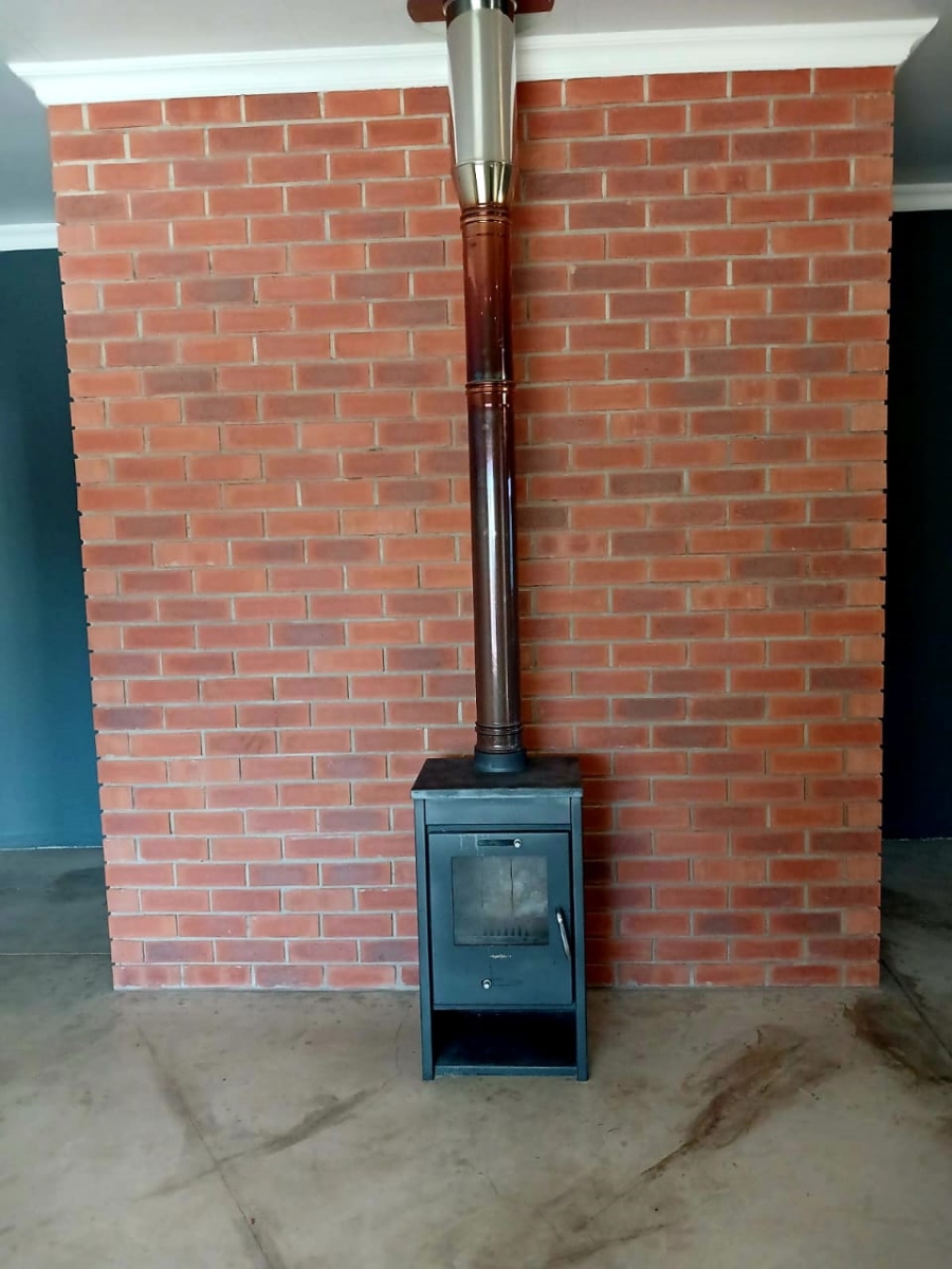 4 Bedroom Property for Sale in Wilgenhof Free State